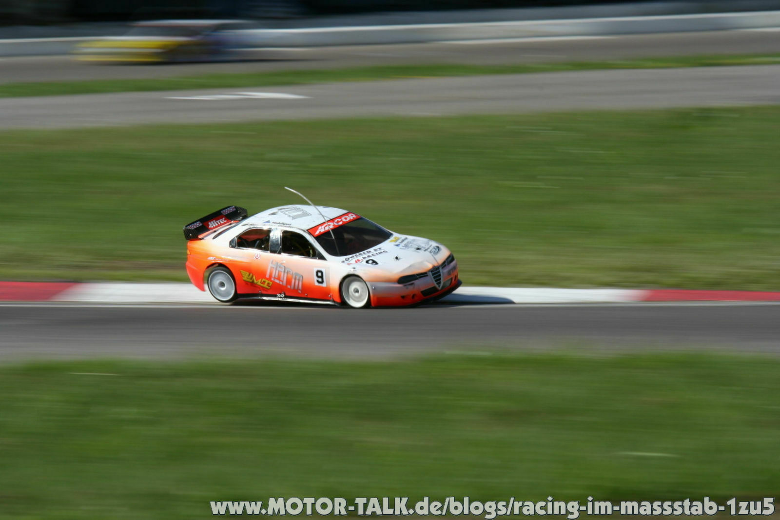 Hier ein paar Bilder von verschiedenen Modellcar-Race-Events