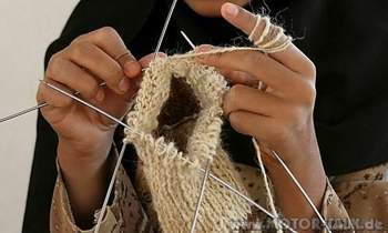 U-stricken-reifenstecherin-pullover