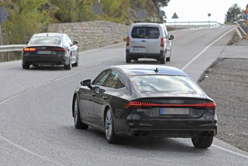 Vier Endrohre am Heck sind ein klarer Unterschied zum neuen Audi A7
