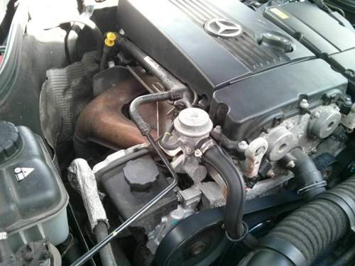 Motor-beifahrerseitig