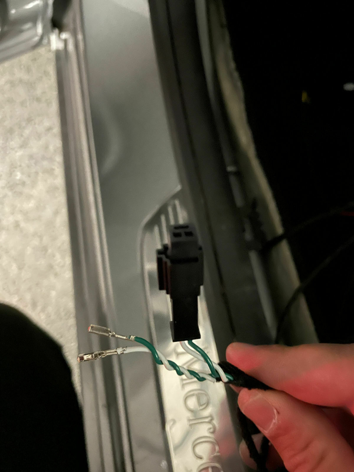 Hilfe bei der Installation von Ambiente (gekauft bei Aliexpress) in der Mittelkonsole