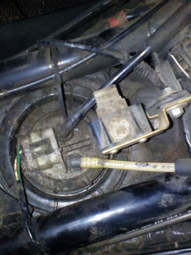 Tank-mit-benzinpumpe-piaggio-x9-500i-e-1