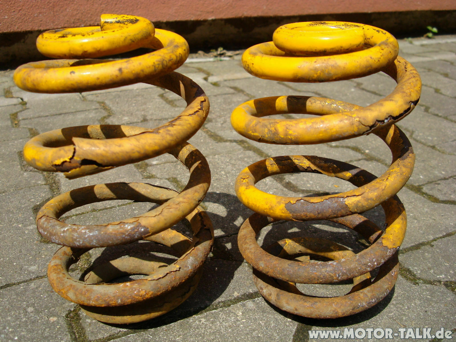 Hinterachs-Federn: Rost an KAW Federn