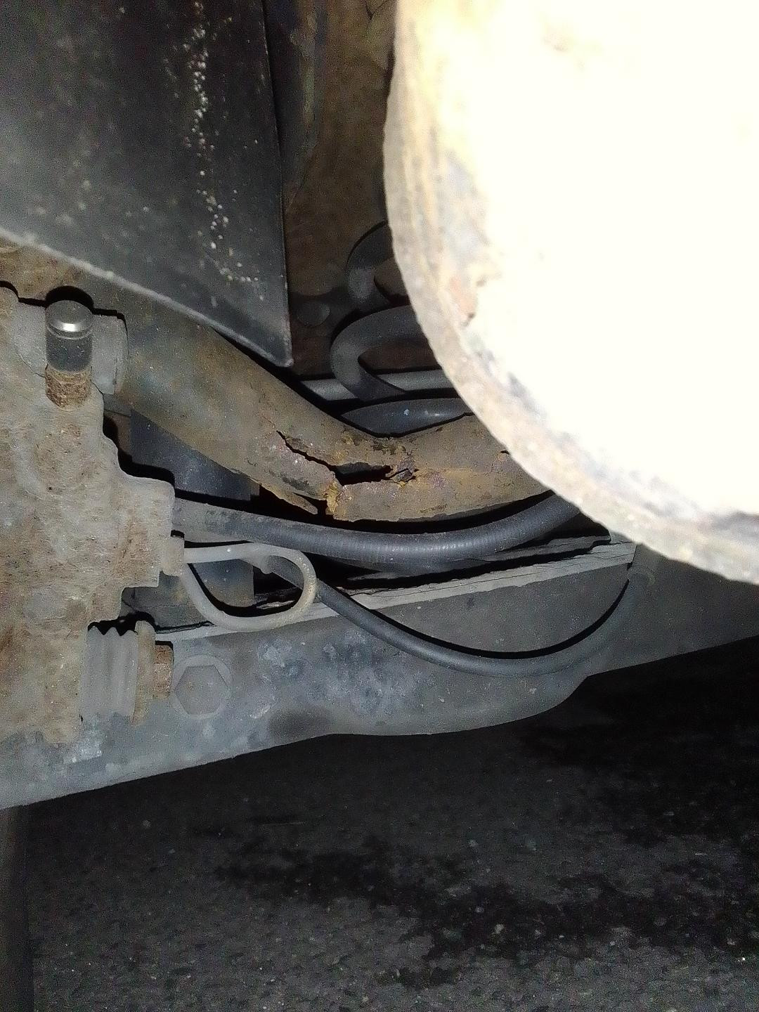 Hinterachse beim Peugeot 406 gebrochen - Lohnt sich noch eine Reparatur?