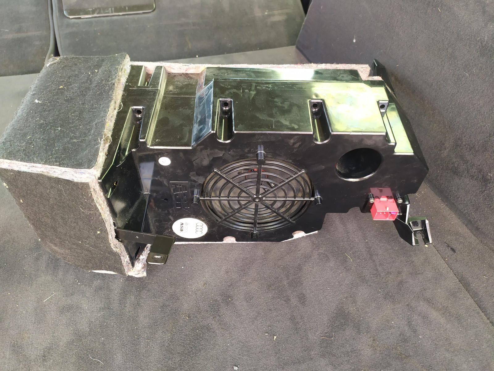 Hintere Lautsprecher und Subwoofer ohne Funktion