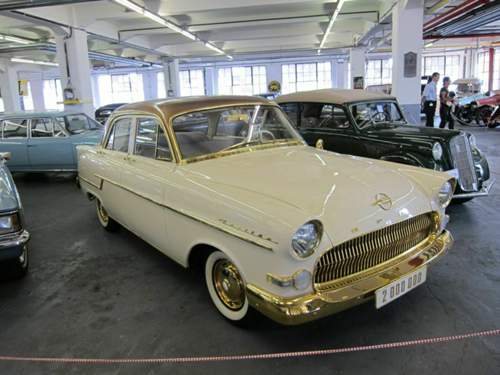 Der zweimillionste Opel 1956