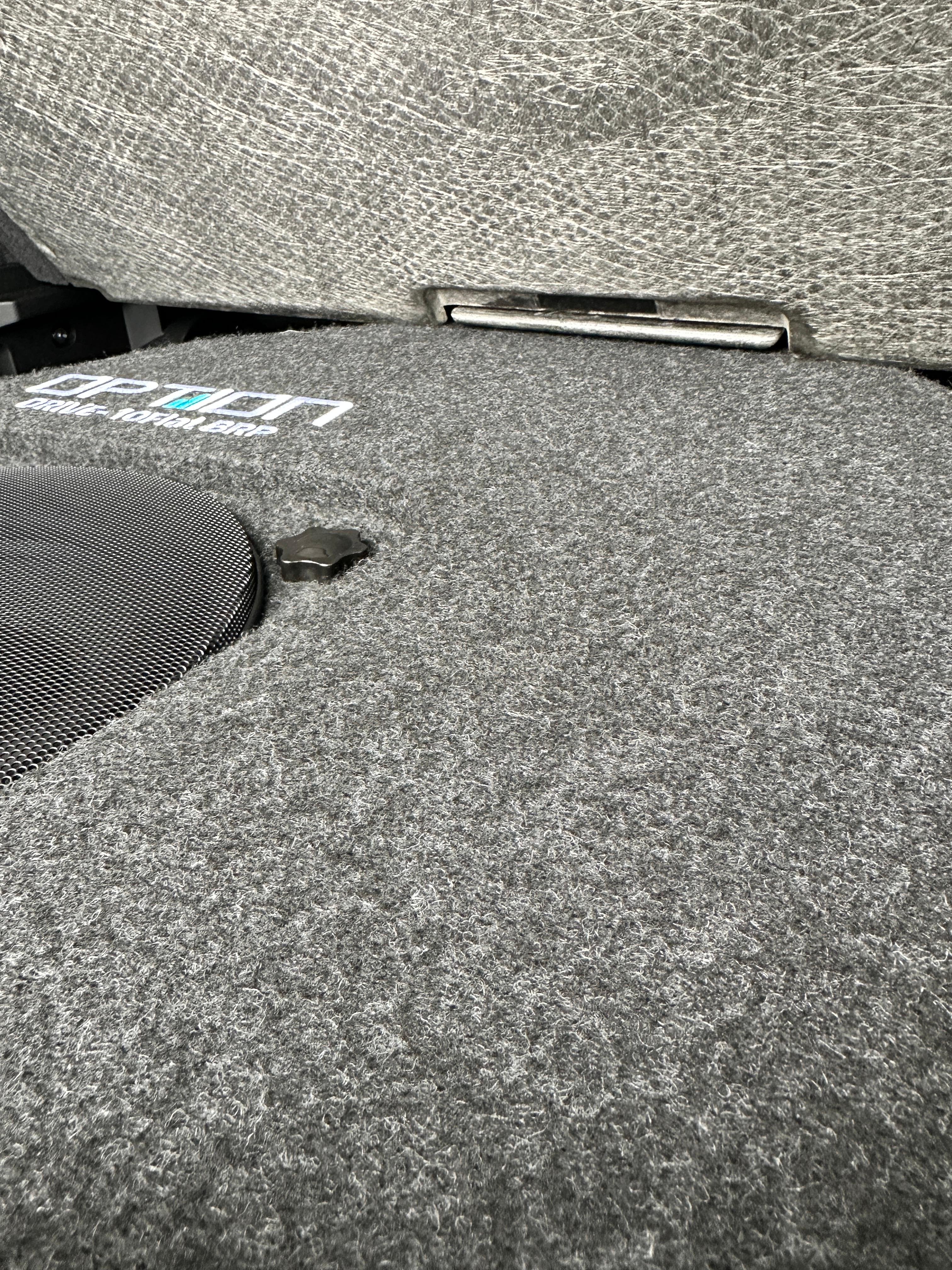 HK Soundsystem - Austausch Subwoofer