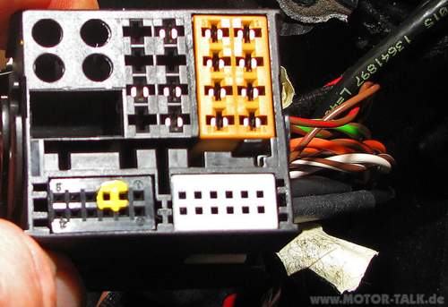 Stecker-audio-20-w204