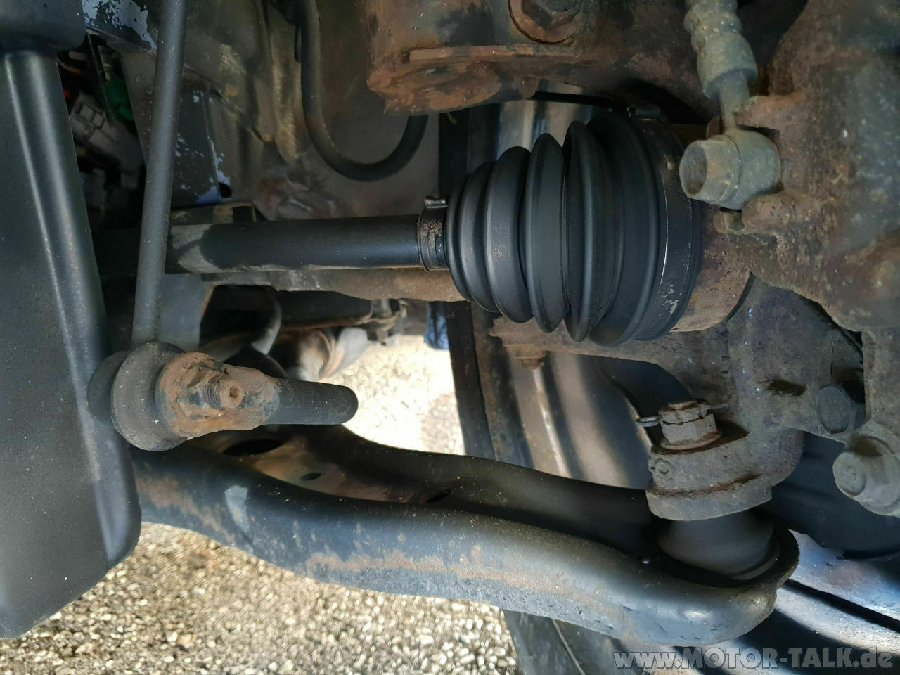 Honda Jazz - 12/2003 - Bremsschläuche beschädigen Achsmanschetten! Bilder vorhanden!