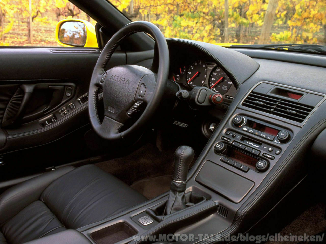 Honda NSX - Nachrüstung AUX-Eingang