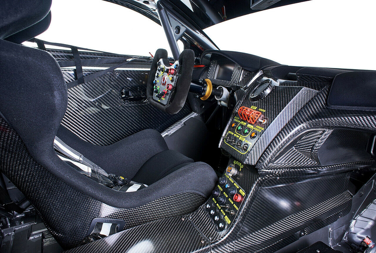 Der Innenraum des Honda NSX GT3: Viel Karbon für gut situierte private Rennteams