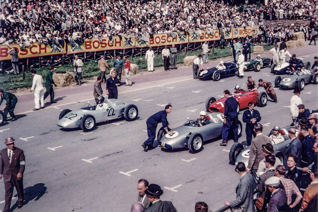 Start zum Solitude Grand Prix 1960 mit Dan Gurney und Joakim Bonnier auf Porsche und Graf Berghe von Trips auf Ferrari