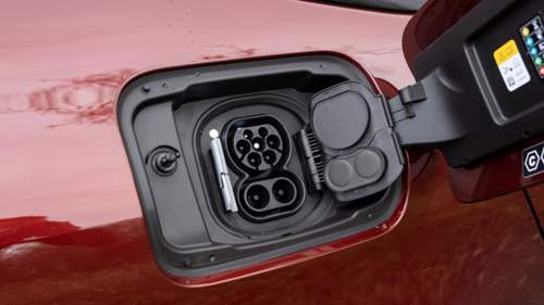 Bmw-i4-charging