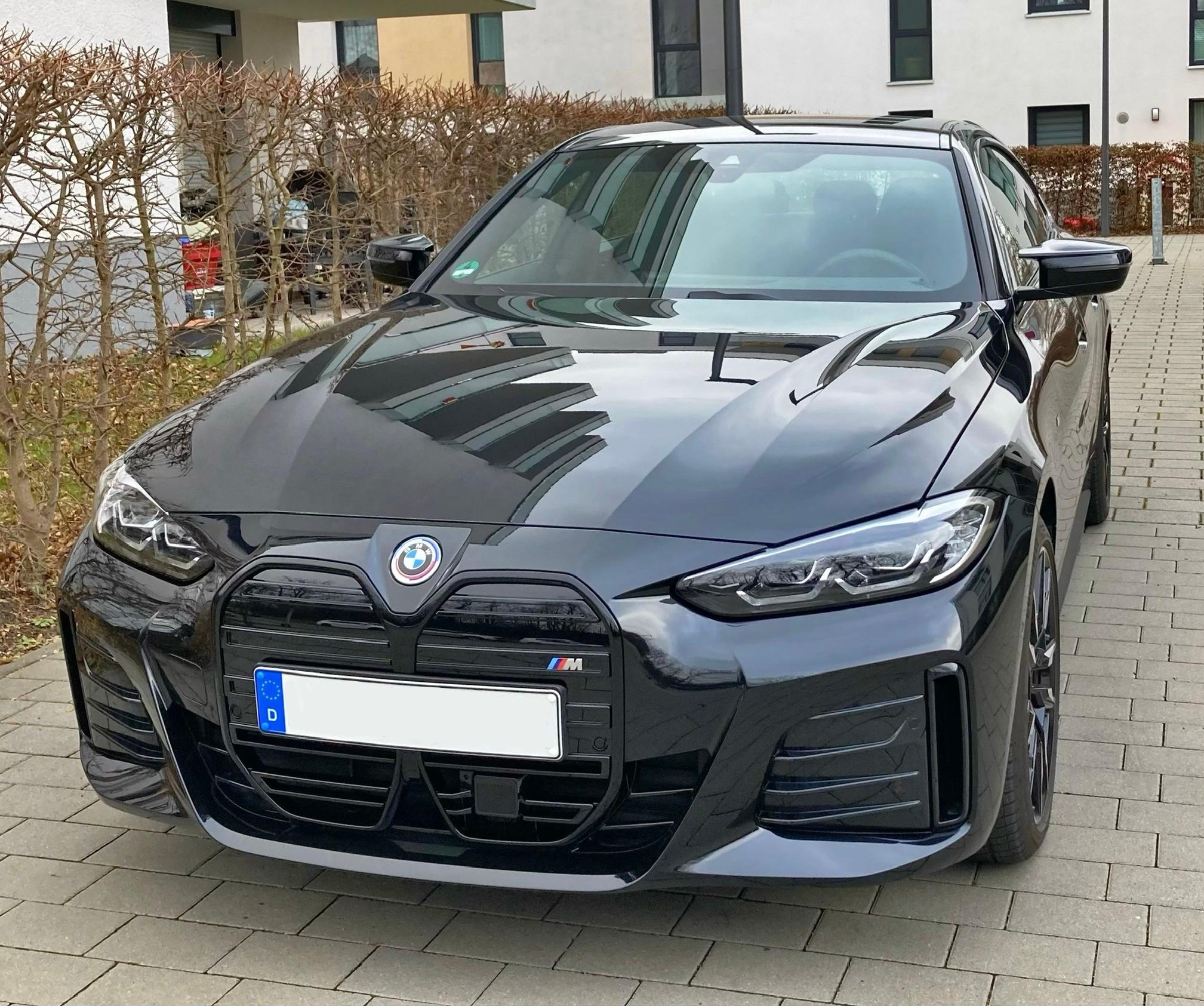I4 Niere tauschen (Hochglanz schwarz Shadow-Line)