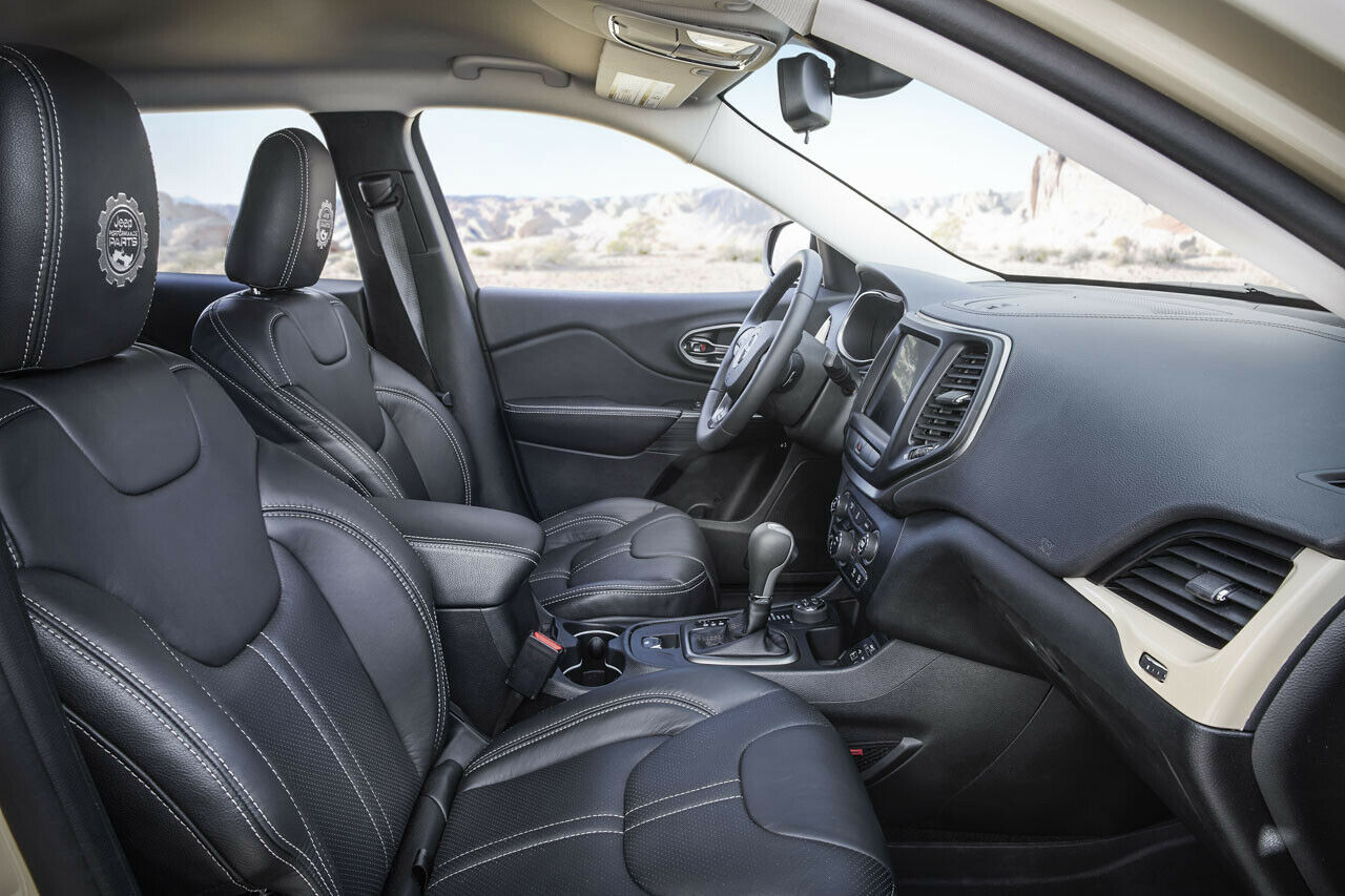 Jeep Cherokee mit Katzkin-Lederbezug