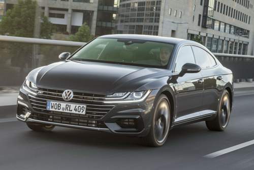 Die großen Motoren bekommen serienmäßig Allradantrieb und Doppelkupplungsgetriebe