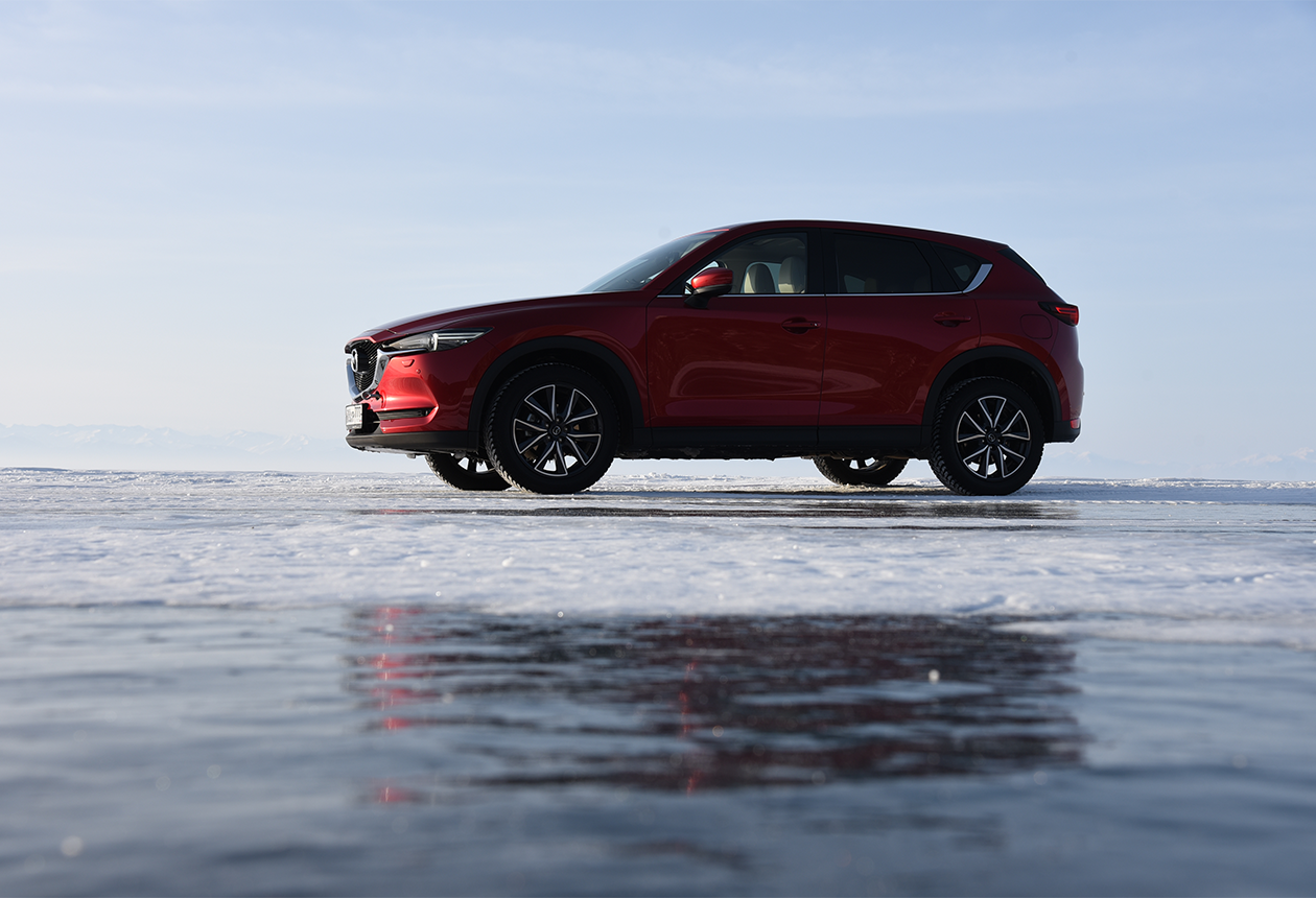 Mit dem Mazda CX-5 über den gefrorenen Baikalsee