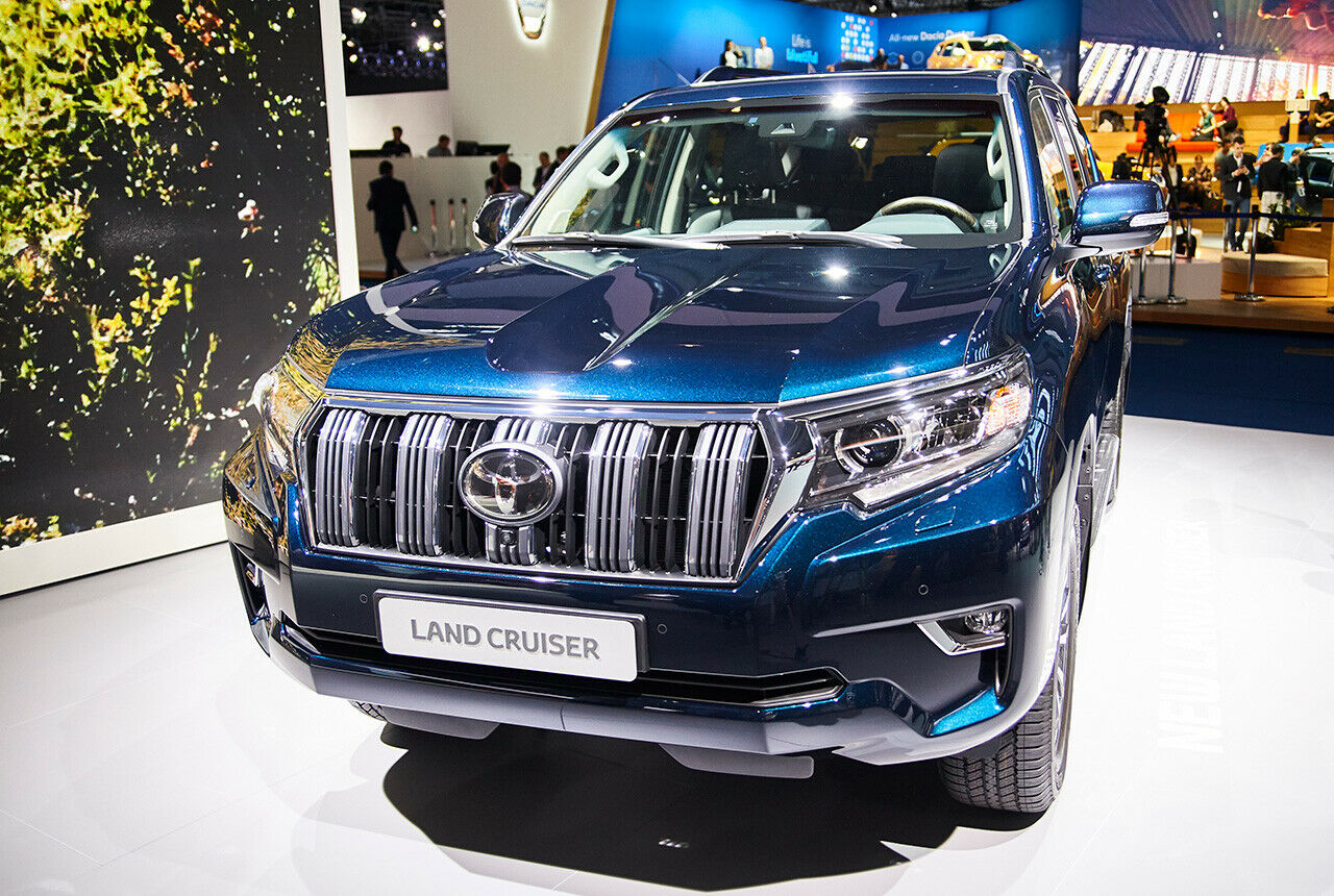 Die Front des neuen Land Cruisers sieht besser aus und lässt besser sehen