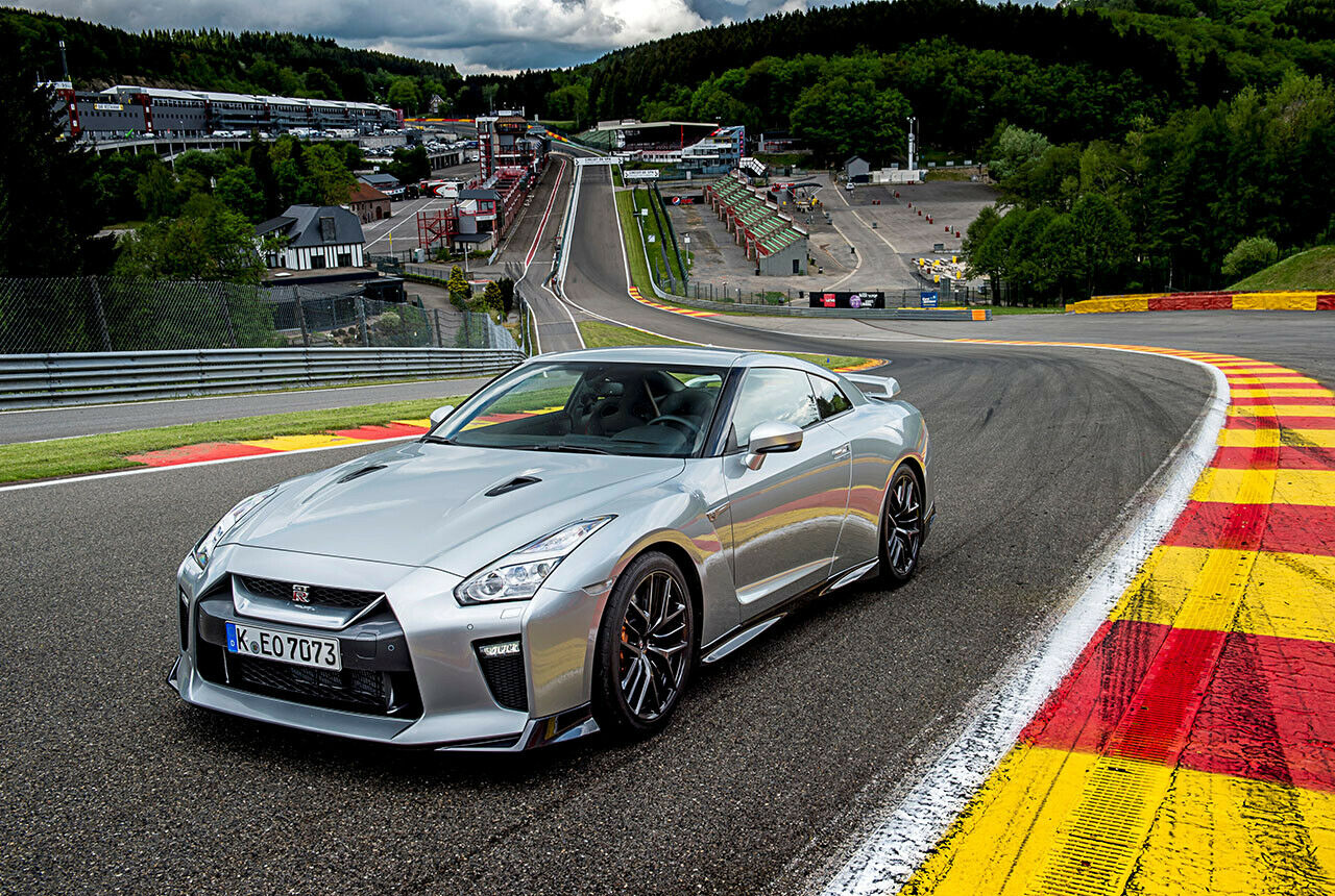 Der Nissan GT-R kommt so bald nicht in neuer Generation, er soll Jahr für Jahr weiterentwickelt werden