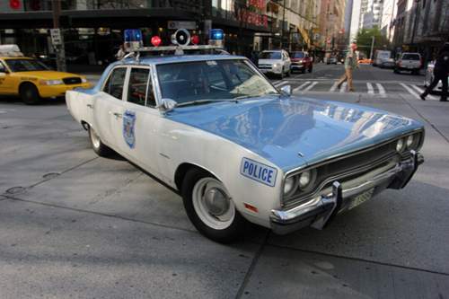 Der Einsatz des 1970er Plymouth Satellite ist vom Police Departement genehmigt worden.