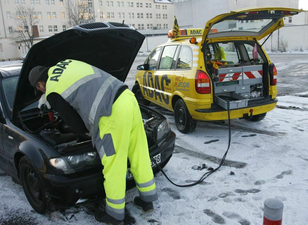 Der Winter ist immer eine Belastungsprobe für die Batterie. Der ADAC bemängelt aufgrund der Daten der Pannenstatistik 2012 das Energiemanagement vieler Fahrzeuge.