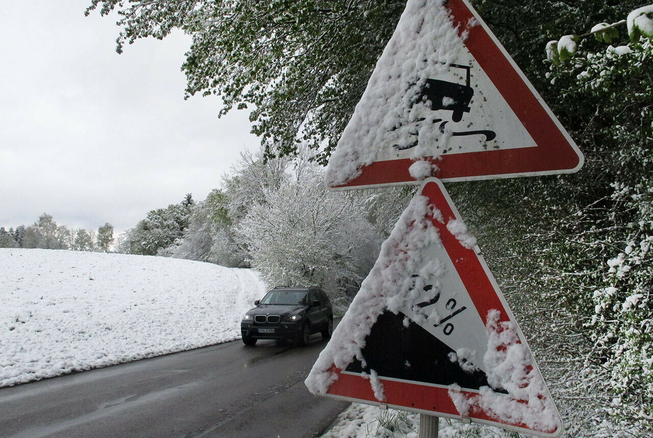 Der Winter kommt: Oberhalb von 1.000 Metern kann es zu Verkehrsbehinderungen durch Schneefall kommen