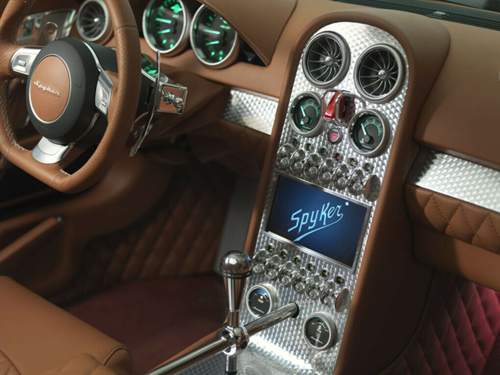 Mit viel Liebe zum Detail: Mittelkonsole im Spyker Konzept.