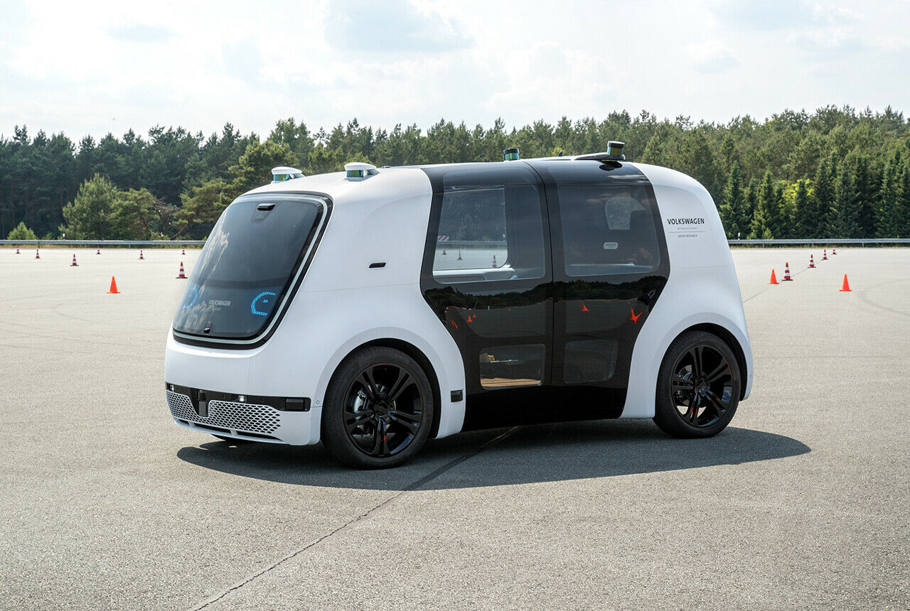 Auf dem Testgelände zeigt Volkswagen, was der Sedric mit Autonomie-Level 5 so alles kann