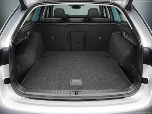 Skoda-octavia-combi-2020-1280-3e