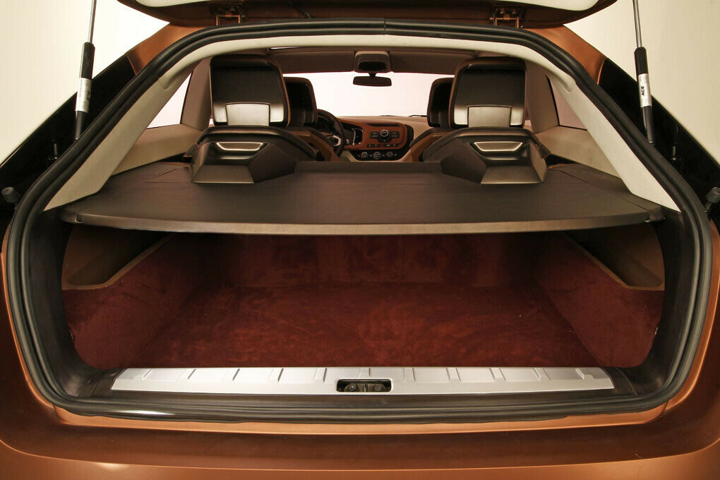 lada-x-ray-concept-088