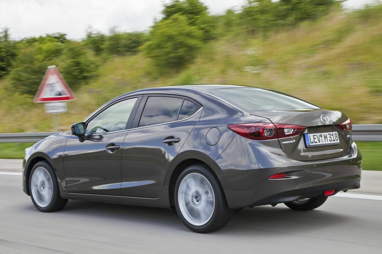 Mazda3 Limousine: Heckansicht