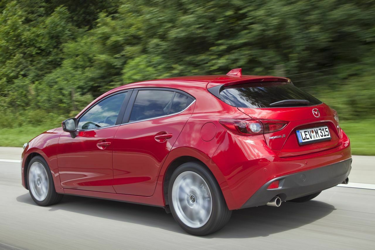 Der NEFZ-Verbauch des Mazda3 sinkt beim Basisbenziner mit dem Modellwechsel von 6,3 l/100 km auf 5,1 l/100 km