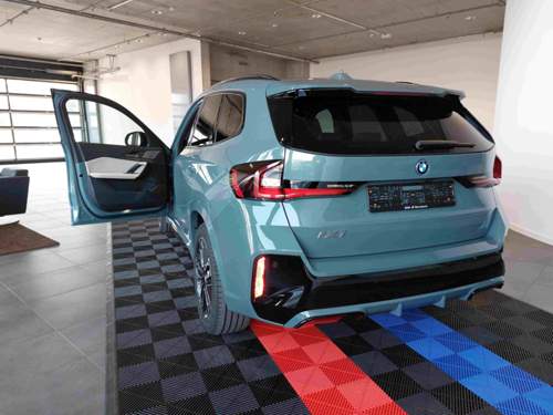 BMW iX1 xDrive30