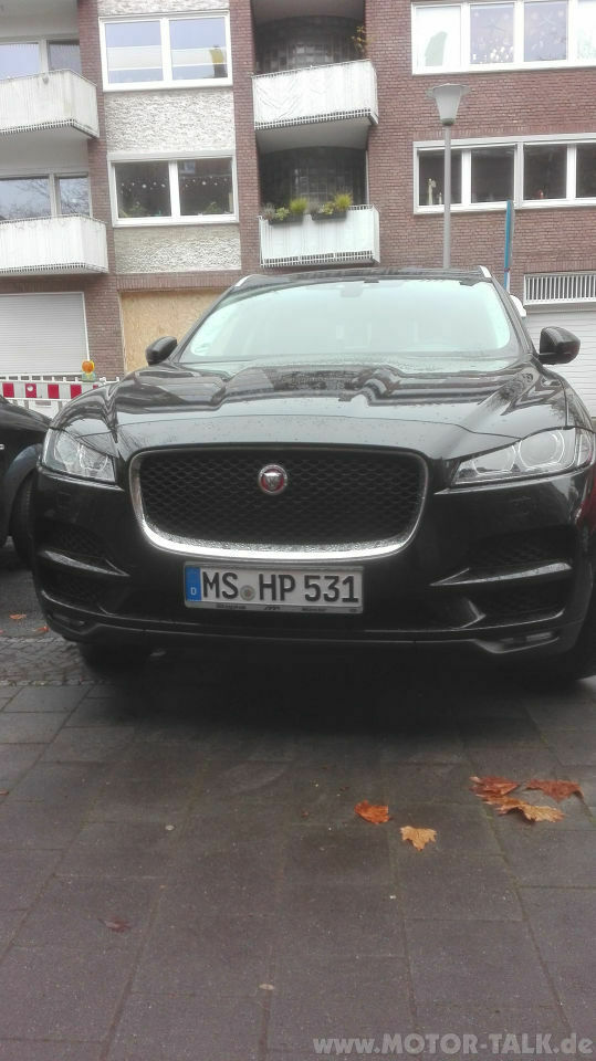 Jaguar F-Pace X761 2.0d AWD Test