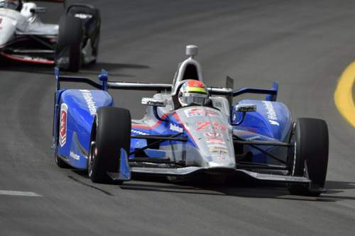 Der frühere Formel-1-Fahrer Wilson, wurde bei einem IndyCar-Rennen von einem Trümmerteil am Kopf getroffen