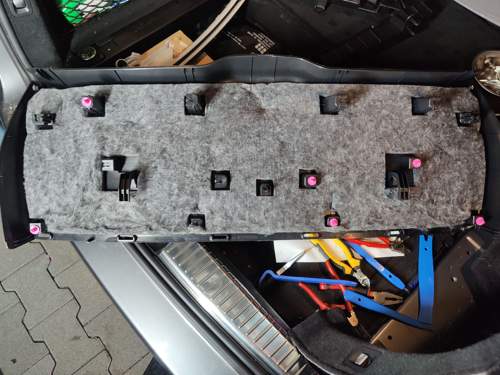 Mittlere Abdeckung