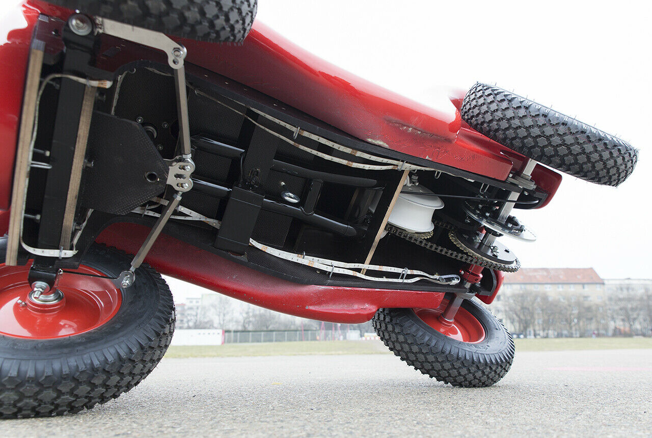 Ein Blick auf die Technik: Der E-Motor ist über eine Kette mit der Hinterachse verbunden