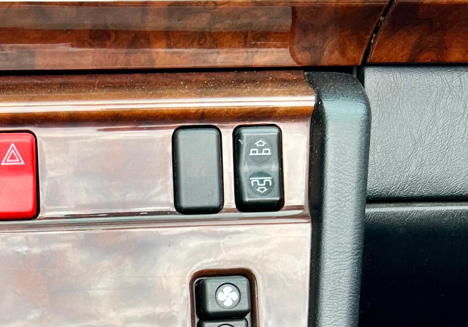 Kaufabsicht CLK 320 cdi Cabrio - Frage Heckscheibe und schäbiger Deckel Lüftungsbedienung