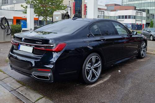 750i hinten