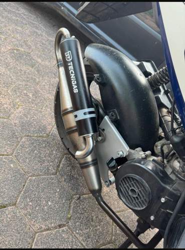 4T-Motor mit Tecnigas 2T-Tuningauspuff