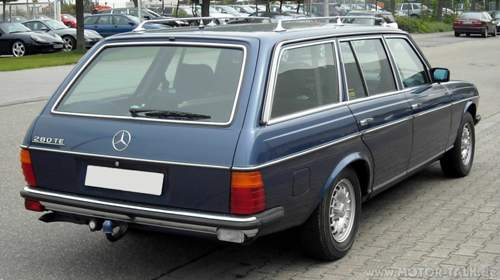 Mercedes-benz-w123-t-modell-rear-20090430