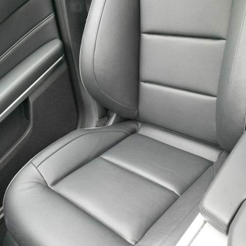 Echtleder-Polsterung Sport-Paket AMG