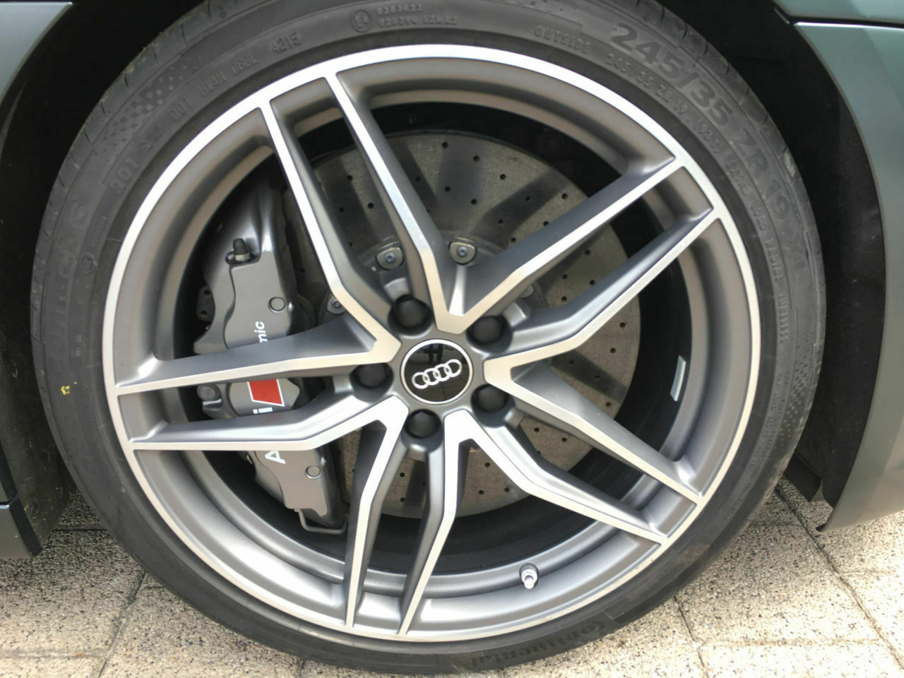 Kaufempfehlung R8 V10 plus / Reifenabnutzung