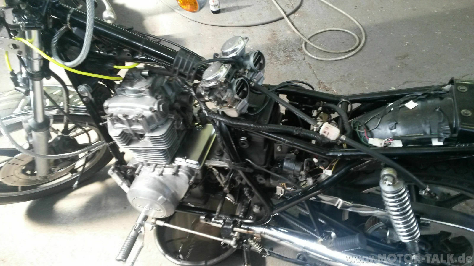 Kawasaki LTD läuft erst normal und geht dann aus?