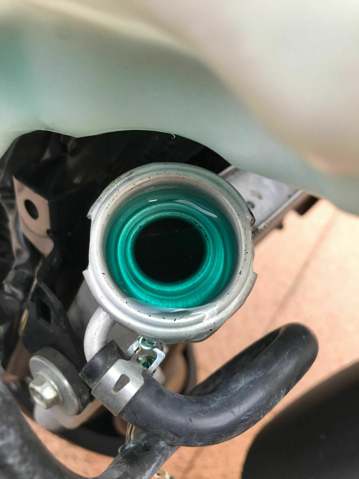 Kawasaki Temparaturleuchte leuchtet trotz Kühlmittel auf - Motor überhitzt
