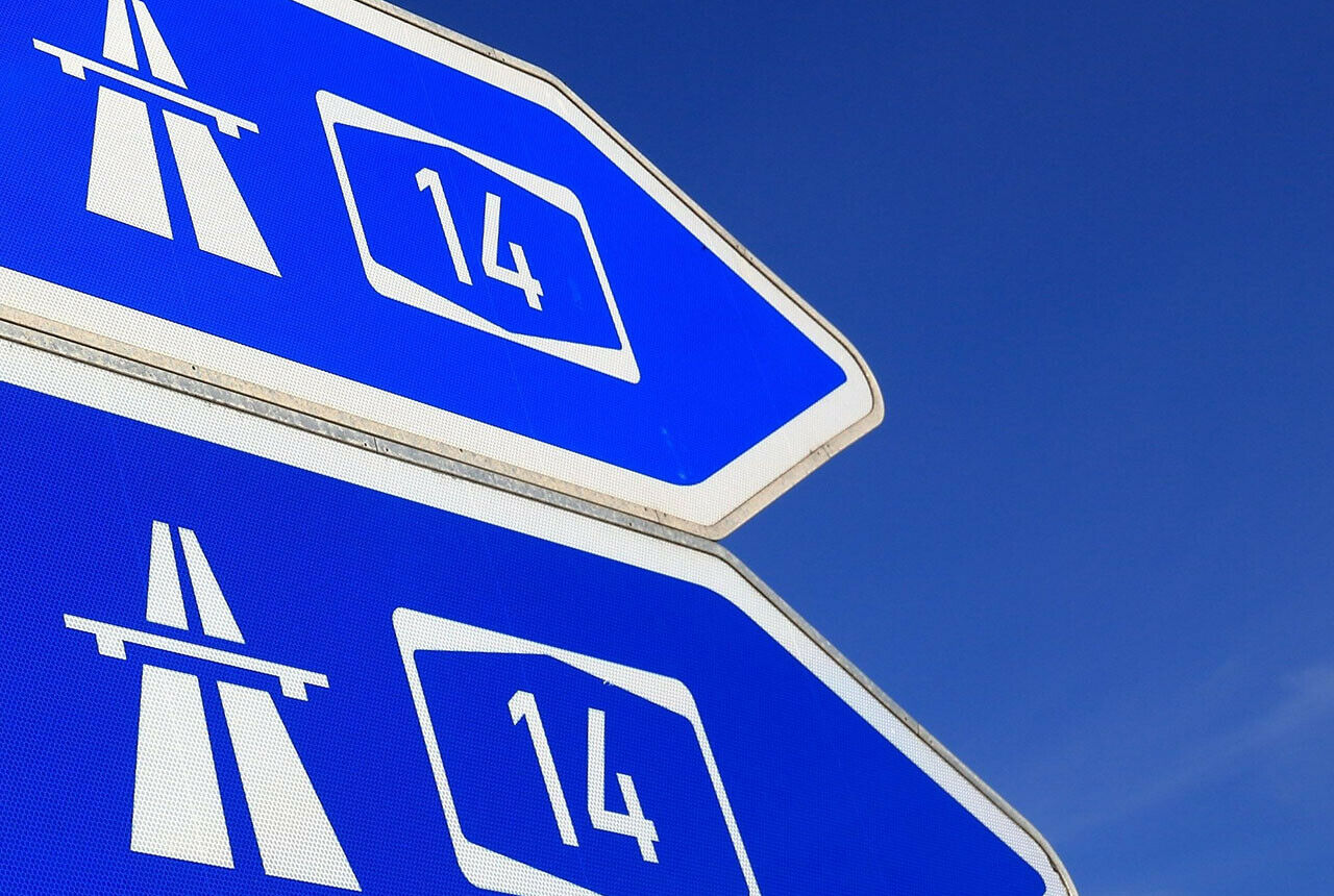 Reißverschlussverfahren auf der Autobahnauffahrt? Nicht mal, wenn der Verkehr zäh fließt gilt es dort, wie ein Gericht entschied
