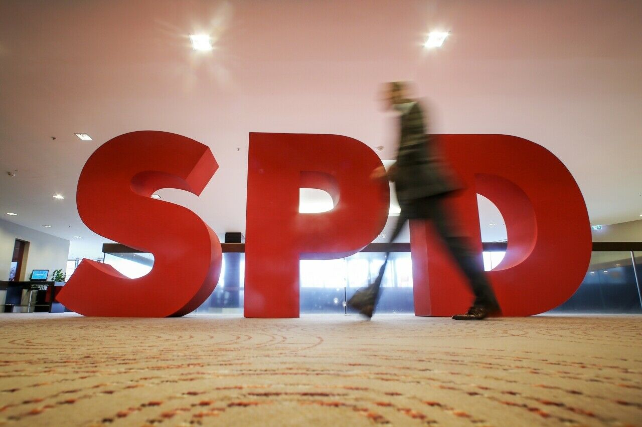 Laut dem Papier soll die SPD Steuererhöhungen für Benzin, Diesel und Heizöl anstreben