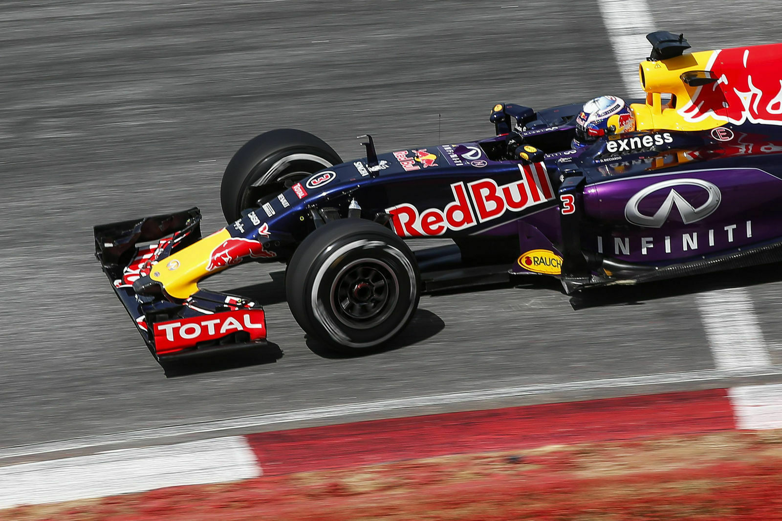 Red-Bull-Fahrer Daniel Ricciardo in Malaysia. Seit der Einführung er neuen Motoren fährt das Team hinterher
