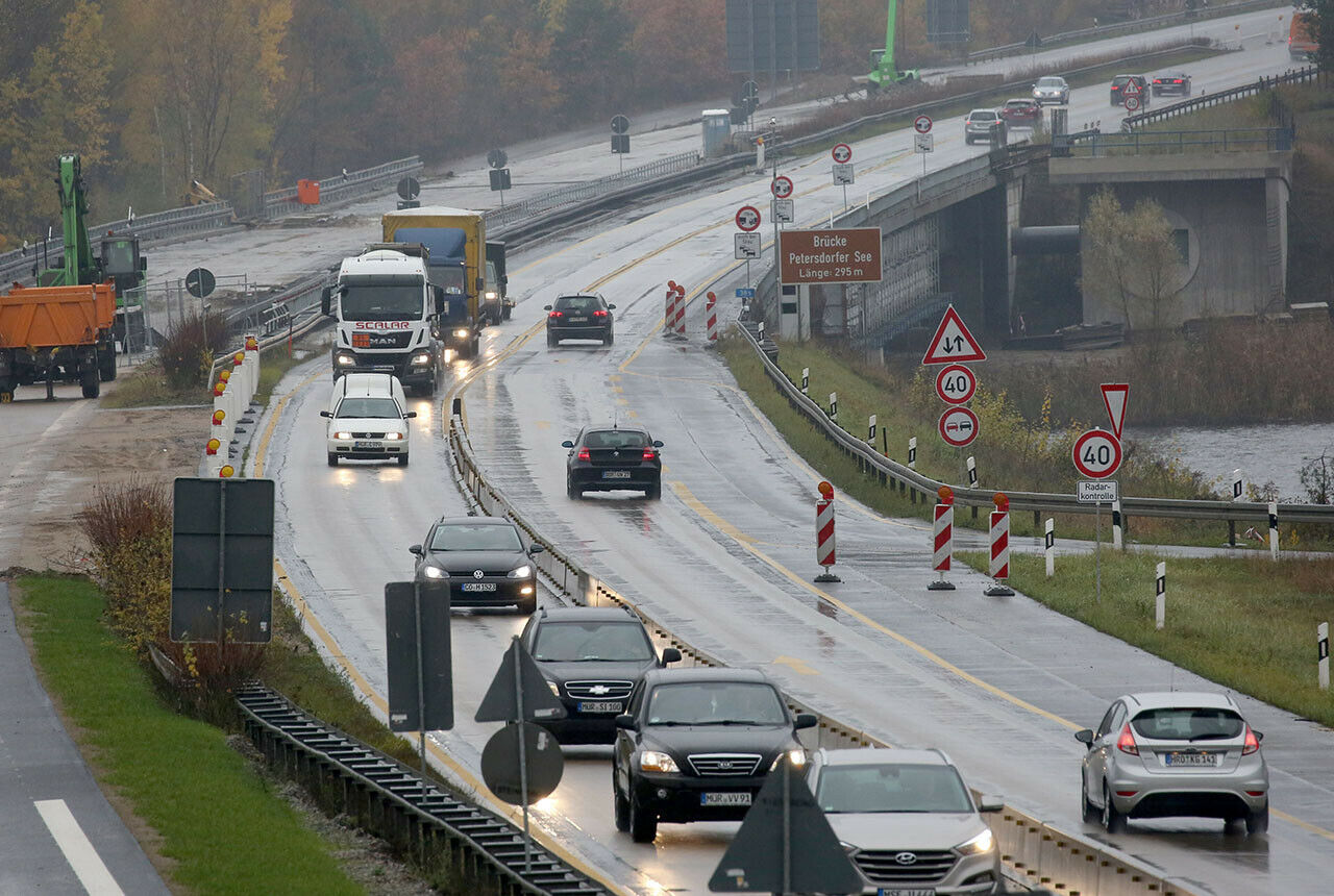 Ziel der Schaffung einer privatrechtlich organisierten Infrastrukturgesellschaft ist mehr Effizienz bei Planung und Bau der Autobahnen. Eine Privatisierung der Autobahnen solle es aber nicht geben