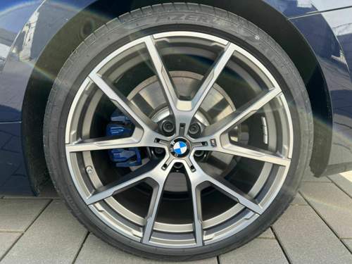 728M Hinten 275/30 20“